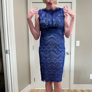 Mother of Bride Dress - Size 6 - 8, plus matching jewelry!